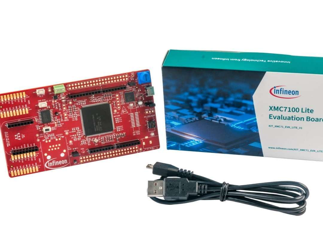 Giveaway-Infineon XMC7100 Evaluation Kit